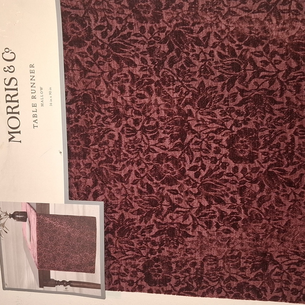 Morris & Co Burgundy Velvet Textured  Mallow Floral 16x90 Table Runner NWT